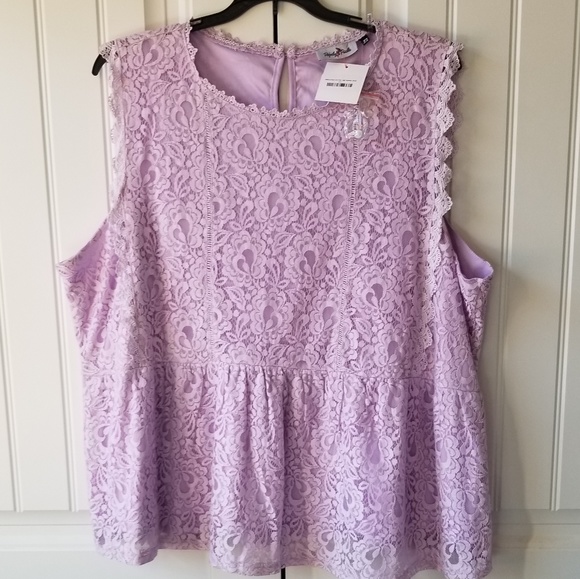 lace peplum top! 💜 - Picture 2 of 6